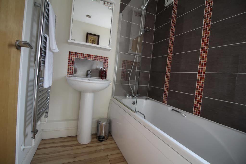 Lux Living Apartments - Alpha Apartments Кембридж Экстерьер фото